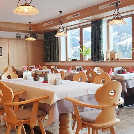Andreas Hotel